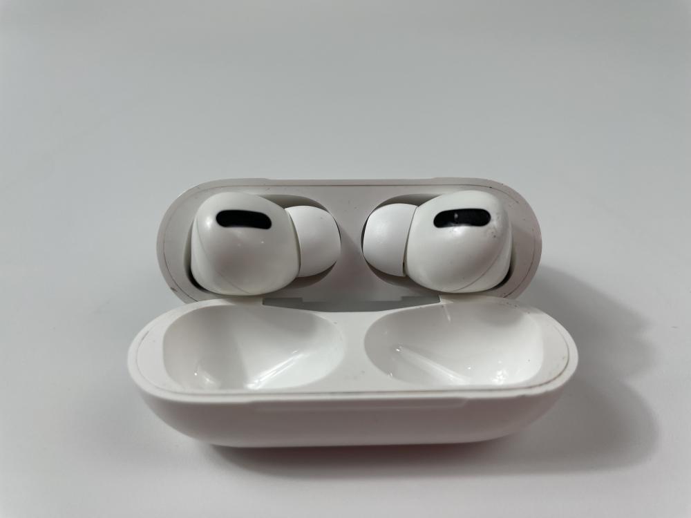 Apple AirPods 本体　A2190 A2083 A2084 管7-25 Apple A2190, A2084, A2083 AirPods Pro Bluetooth EarBuds (As